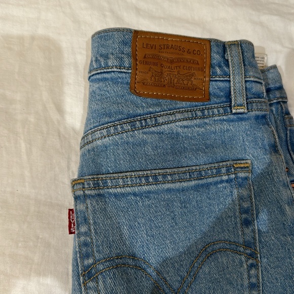 Levi’s ribcage straight jeans - Picture 3 of 4